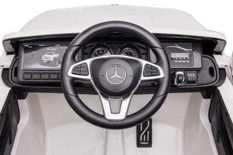 Auto Na Akumulator Mercedes DK-MT950 4x4 Biały Auto Na Akumulator Mercedes DK-MT950 4x4 Biały