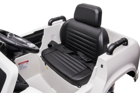 Auto Na Akumulator Mercedes DK-MT950 4x4 Biały Auto Na Akumulator Mercedes DK-MT950 4x4 Biały