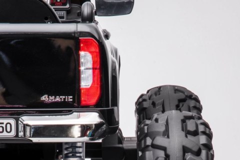 Auto Na Akumulator Mercedes DK-MT950 4x4 Czarny Auto Na Akumulator Mercedes DK-MT950 4x4 Czarny