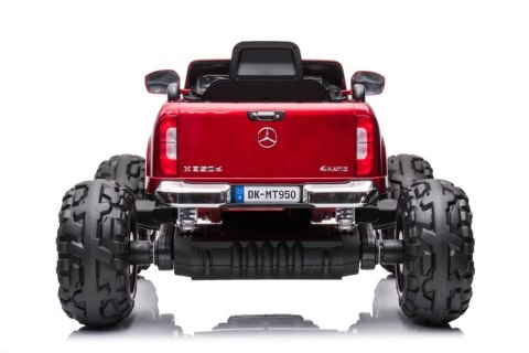 Auto Na Akumulator Mercedes DK-MT950 4x4 Czerwony Lakierowany Auto Na Akumulator Mercedes DK-MT950 4x4 Czerwony Lakierowany