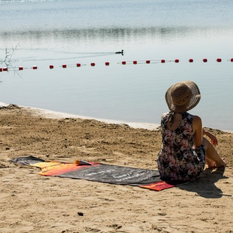 Froster Ręcznik Butelka PLAŻOWY kąpielowy na plażę basen
